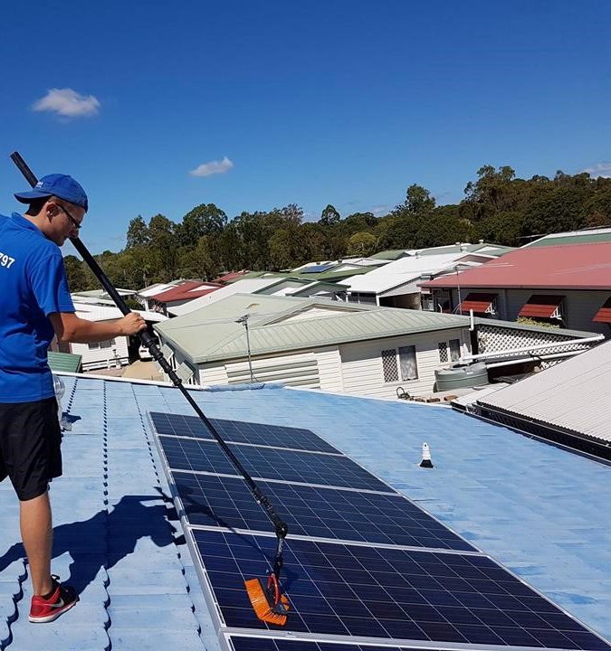 solar-panel-Cleaner